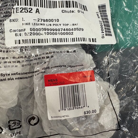 Nike DriFit Legend Long Sleeve T-Shirt (Black) - Picture 4 of 5